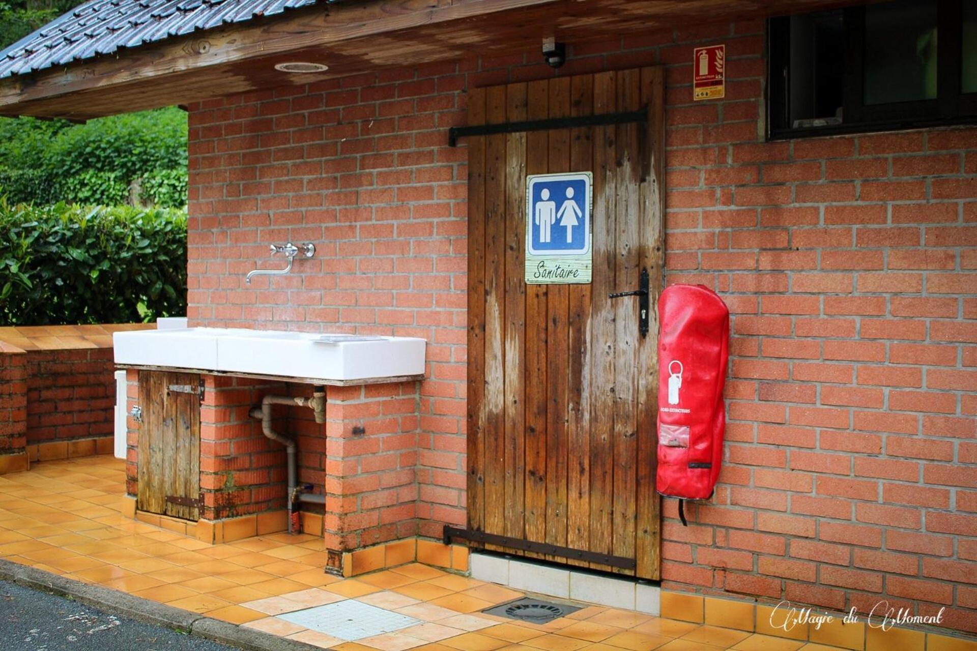 Camping La Sabliere Saint-Jans-Cappel Exteriér fotografie
